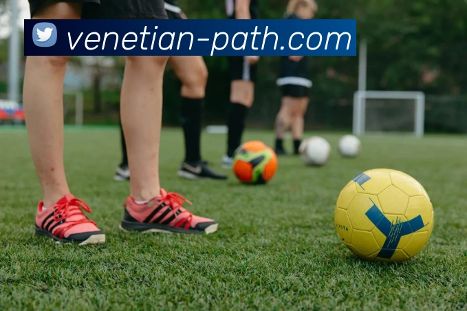 乌特勒支主场迎战埃因霍温双方争夺荷甲争冠关键战役